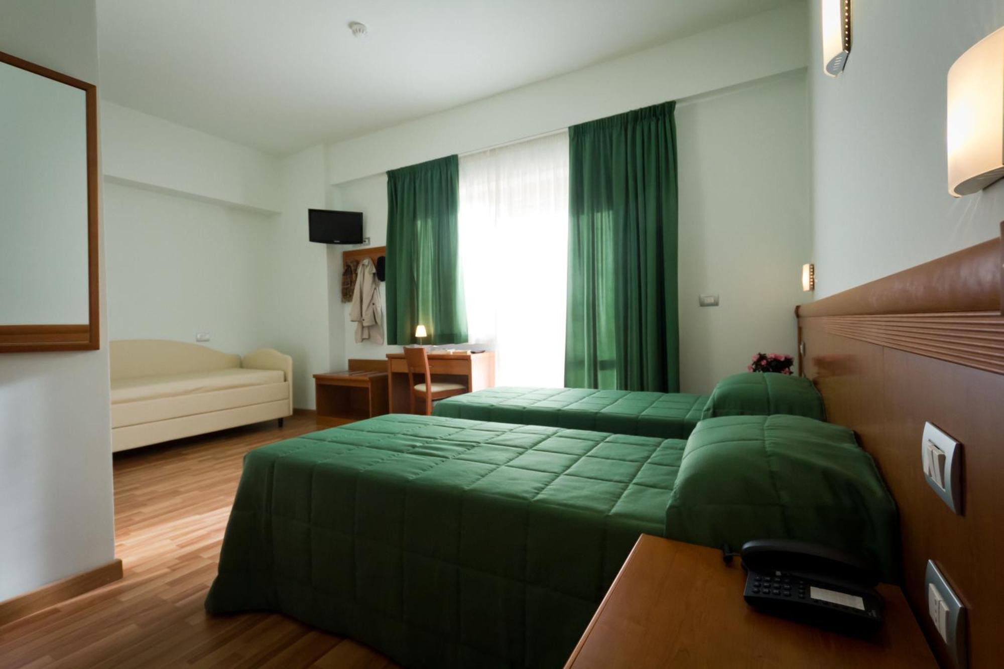 Hotel Donnini Assisi Dış mekan fotoğraf